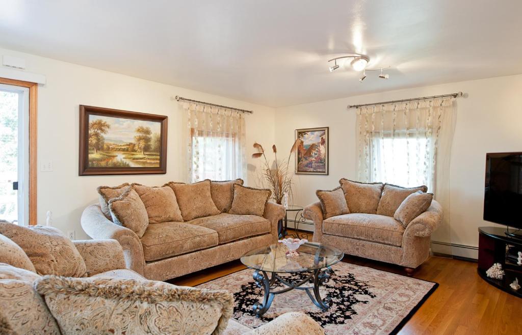 Beautiful Apartment-5 Beds-Full Kitchen-Parking-Super Clean! Βοστώνη Εξωτερικό φωτογραφία
